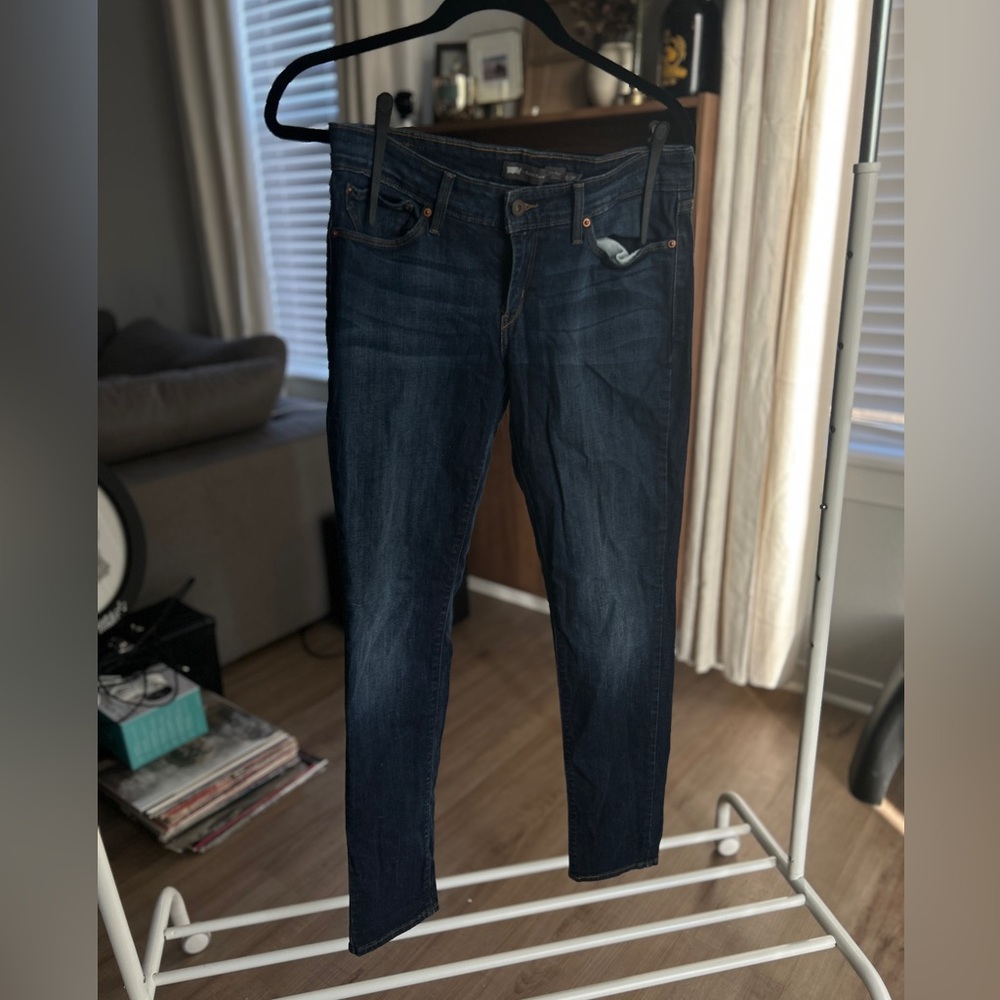 Levi’s Demi Curve Mid Rise Skinny Jean
